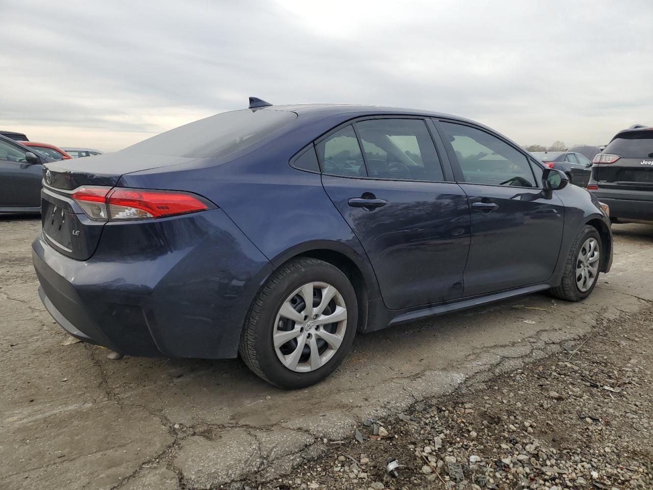 2022 TOYOTA COROLLA LE - Image 3