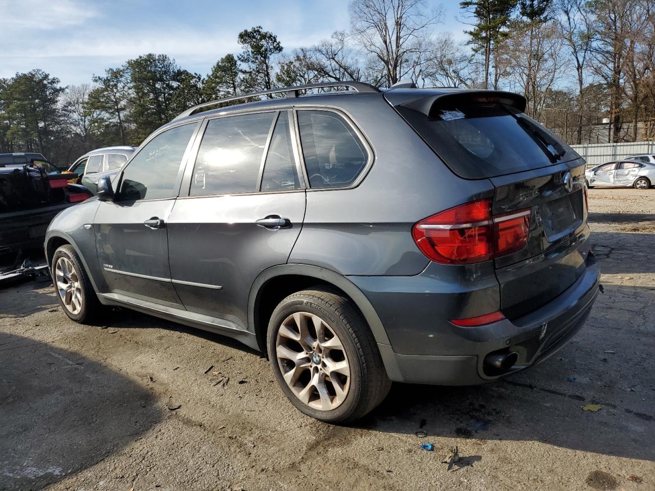 2013 BMW X5 XDRIVE3 - Image 2