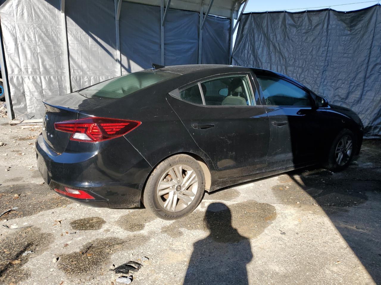 2019 HYUNDAI ELANTRA SE - Фото 3