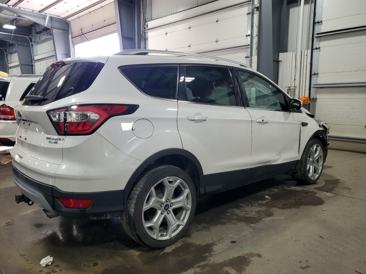 2017 FORD ESCAPE TIT - Image 3