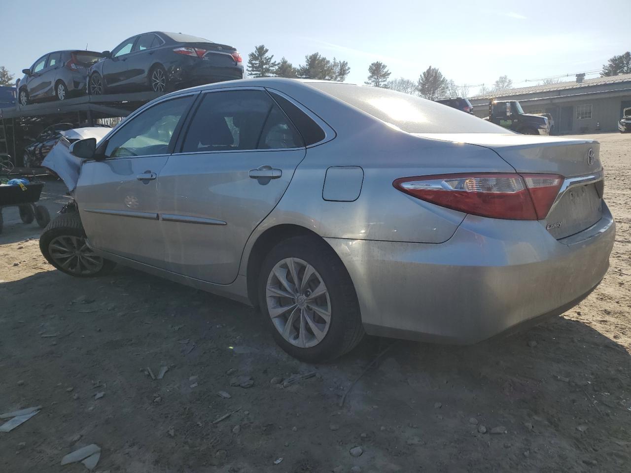 2016 TOYOTA CAMRY LE - Фото 2