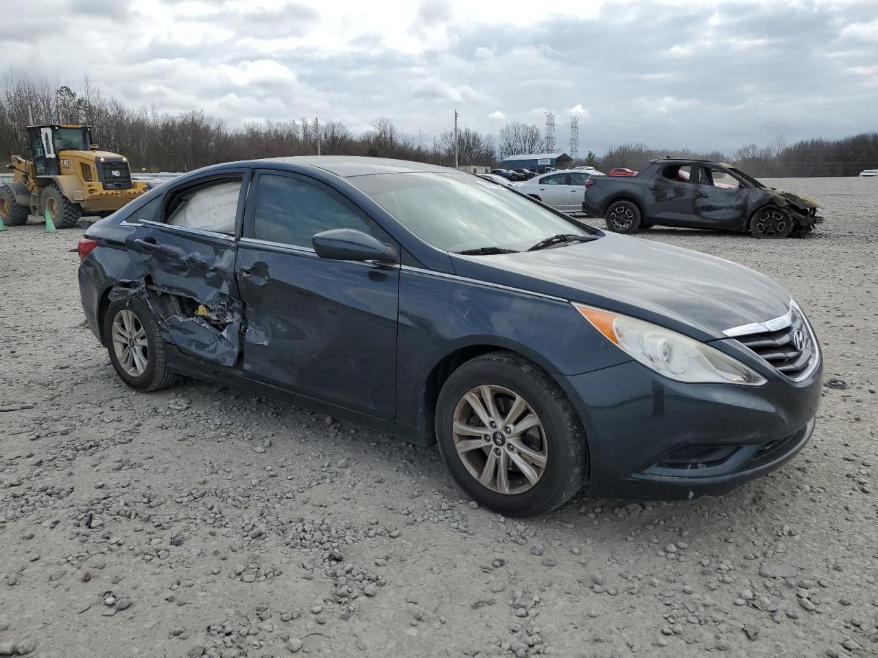2013 HYUNDAI SONATA GLS - Image 4