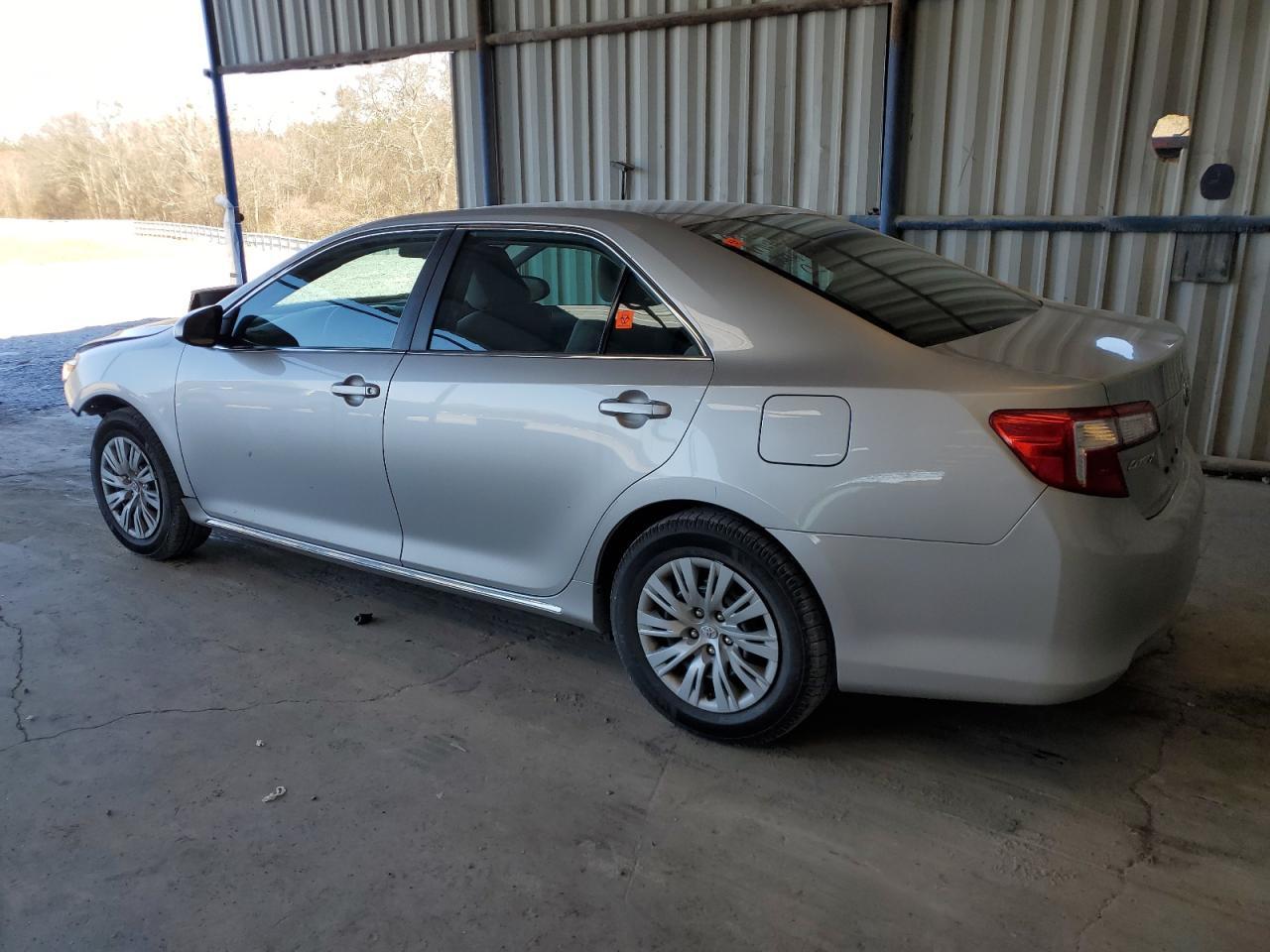 2012 TOYOTA CAMRY BASE - Фото 2