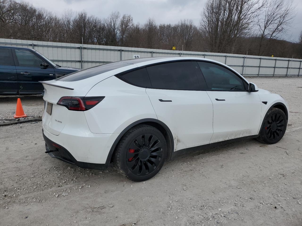 2022 TESLA MODEL Y - Image 3