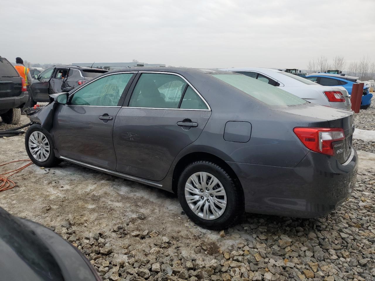 2012 TOYOTA CAMRY BASE - Фото 2