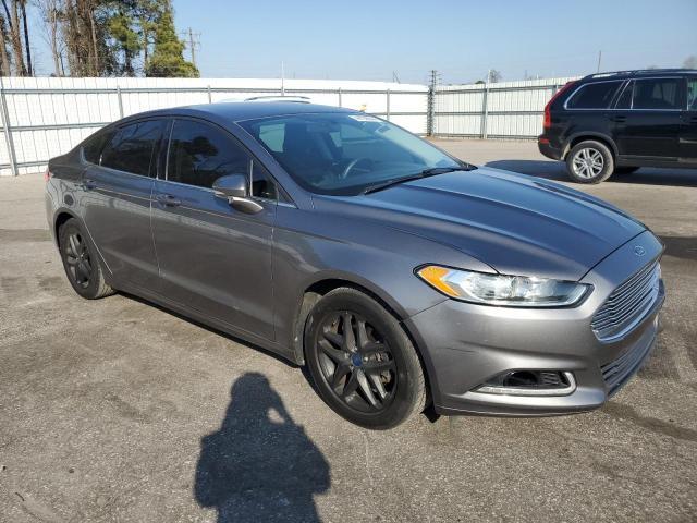 2013 Ford Fusion Se - Фото 4