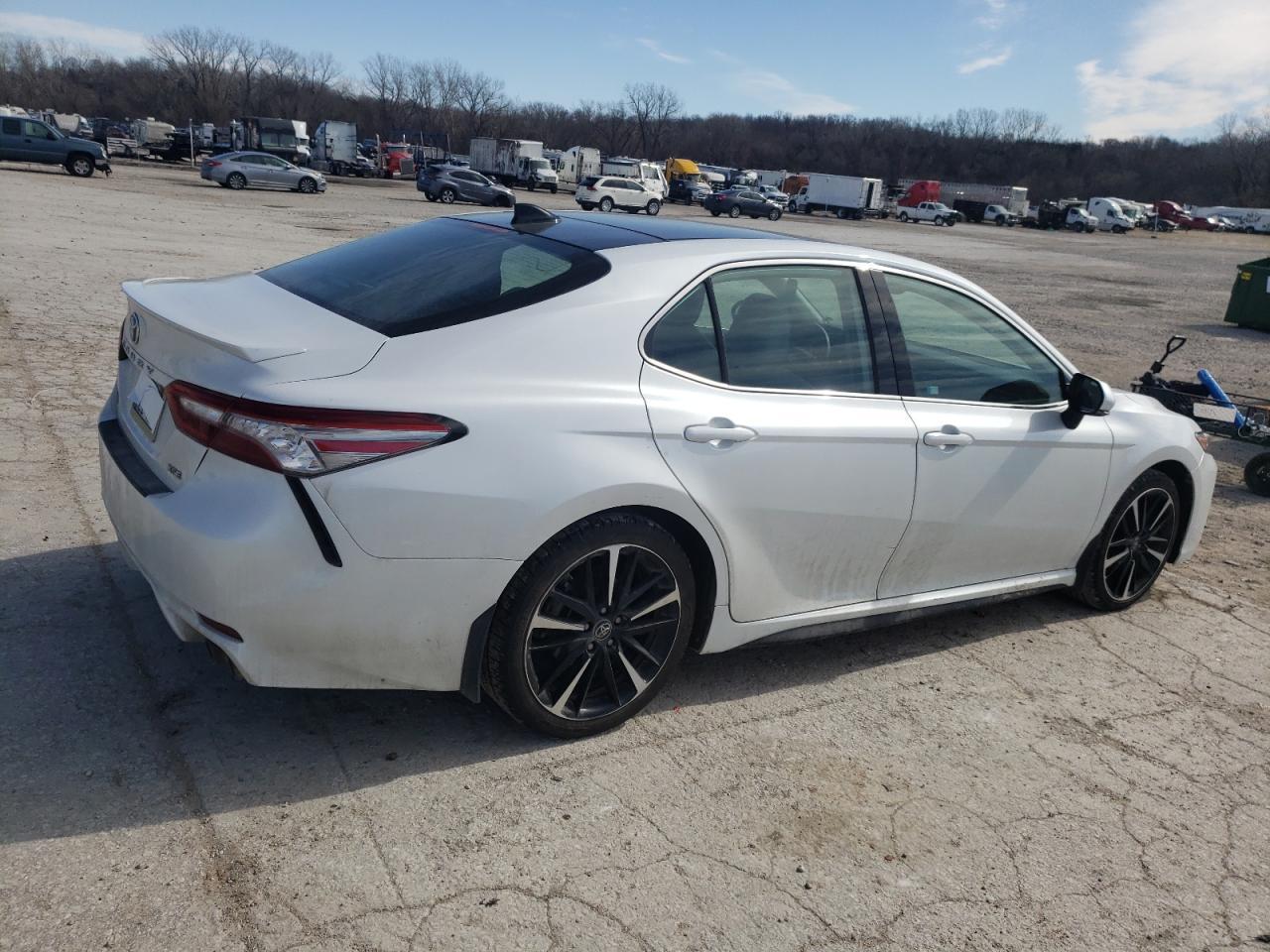 2019 TOYOTA CAMRY XSE - Image 3