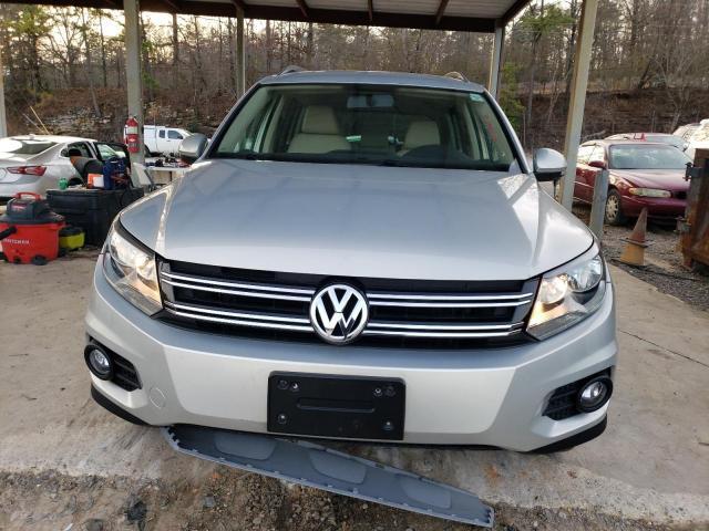 2013 Volkswagen Tiguan S - Image 5