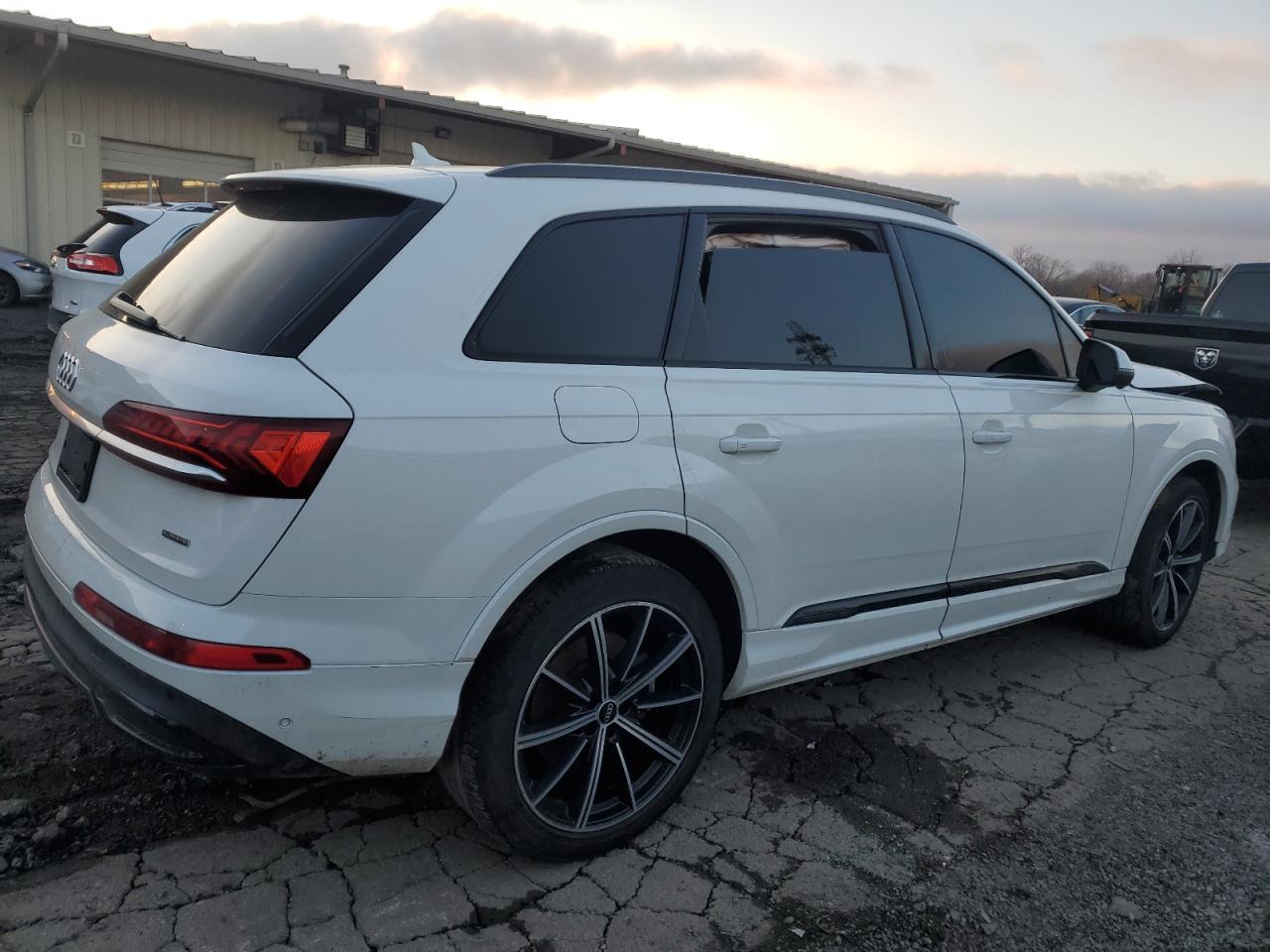 2021 AUDI Q7 PREMIUM - Image 3