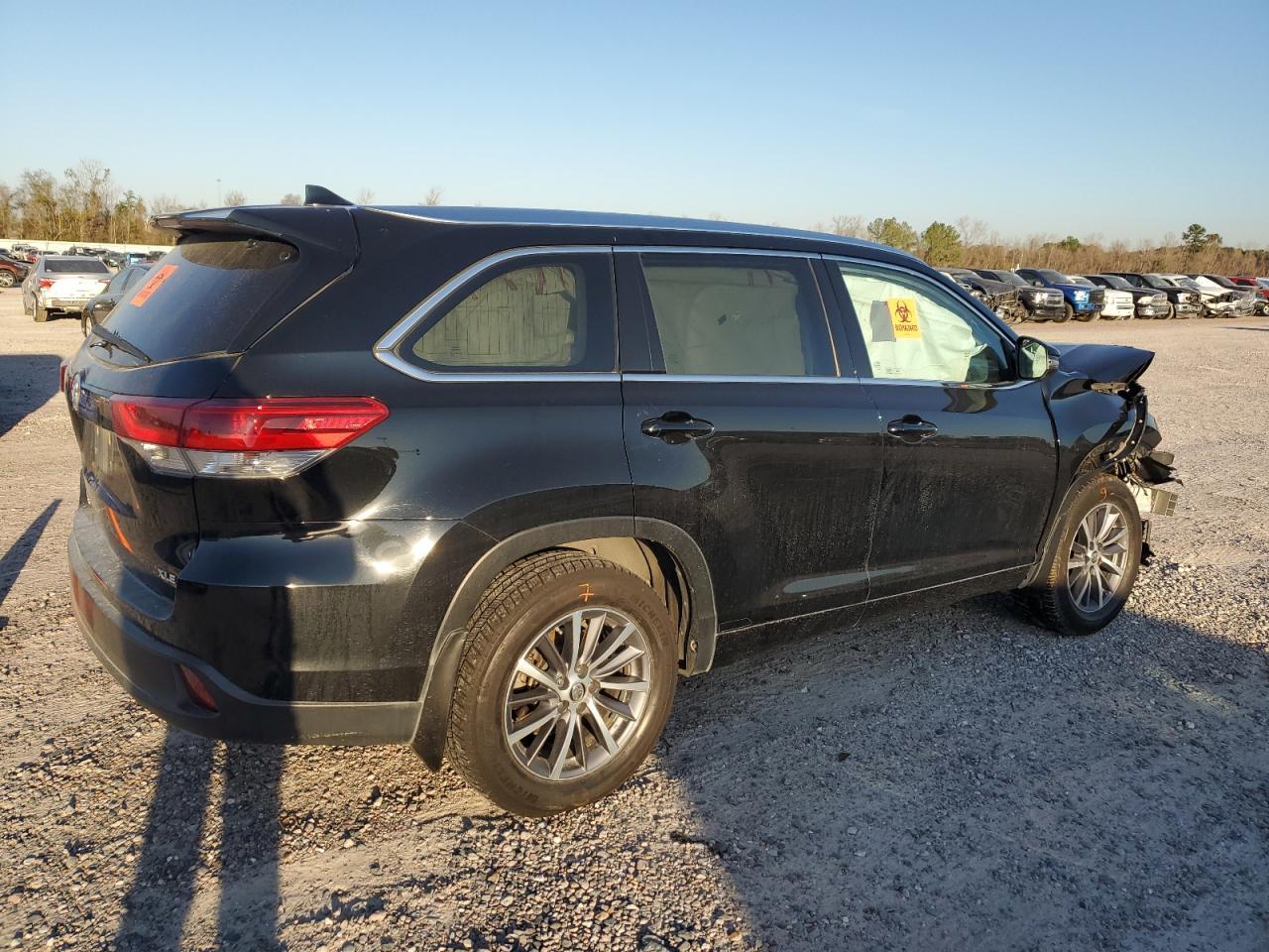 2018 TOYOTA HIGHLANDER - Фото 3
