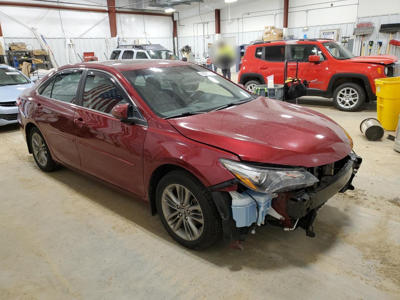 2017 TOYOTA CAMRY LE - Фото 4