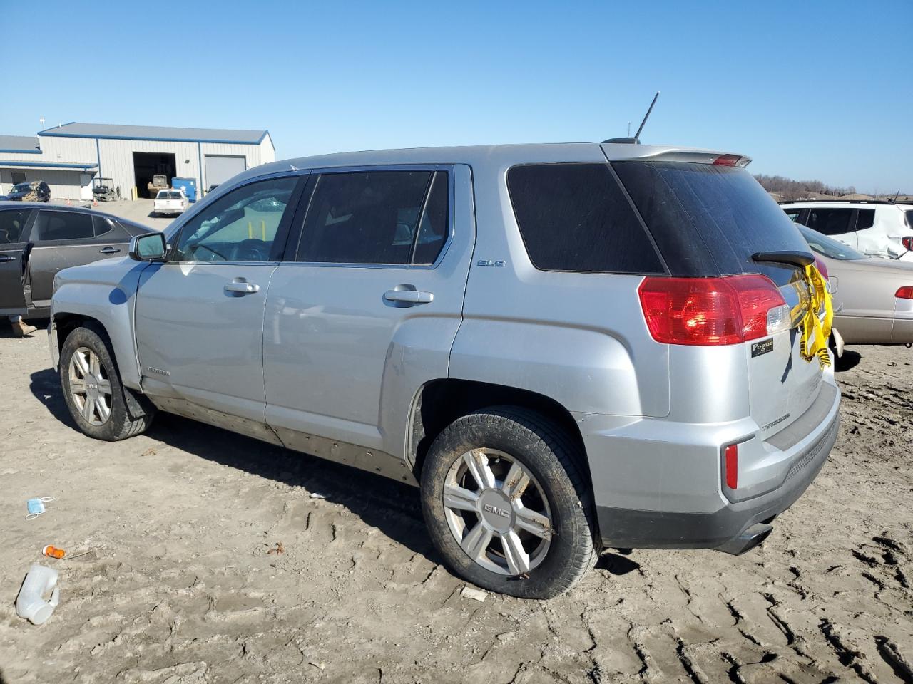 2016 GMC TERRAIN SL - Image 2