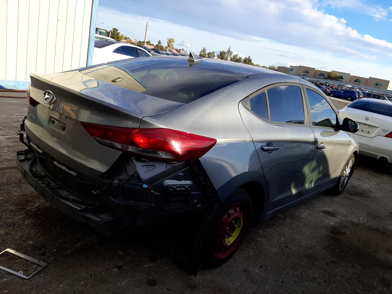 2018 HYUNDAI ELANTRA SE - Image 3