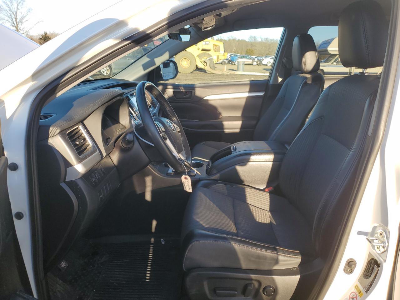 2019 TOYOTA HIGHLANDER - Image 7