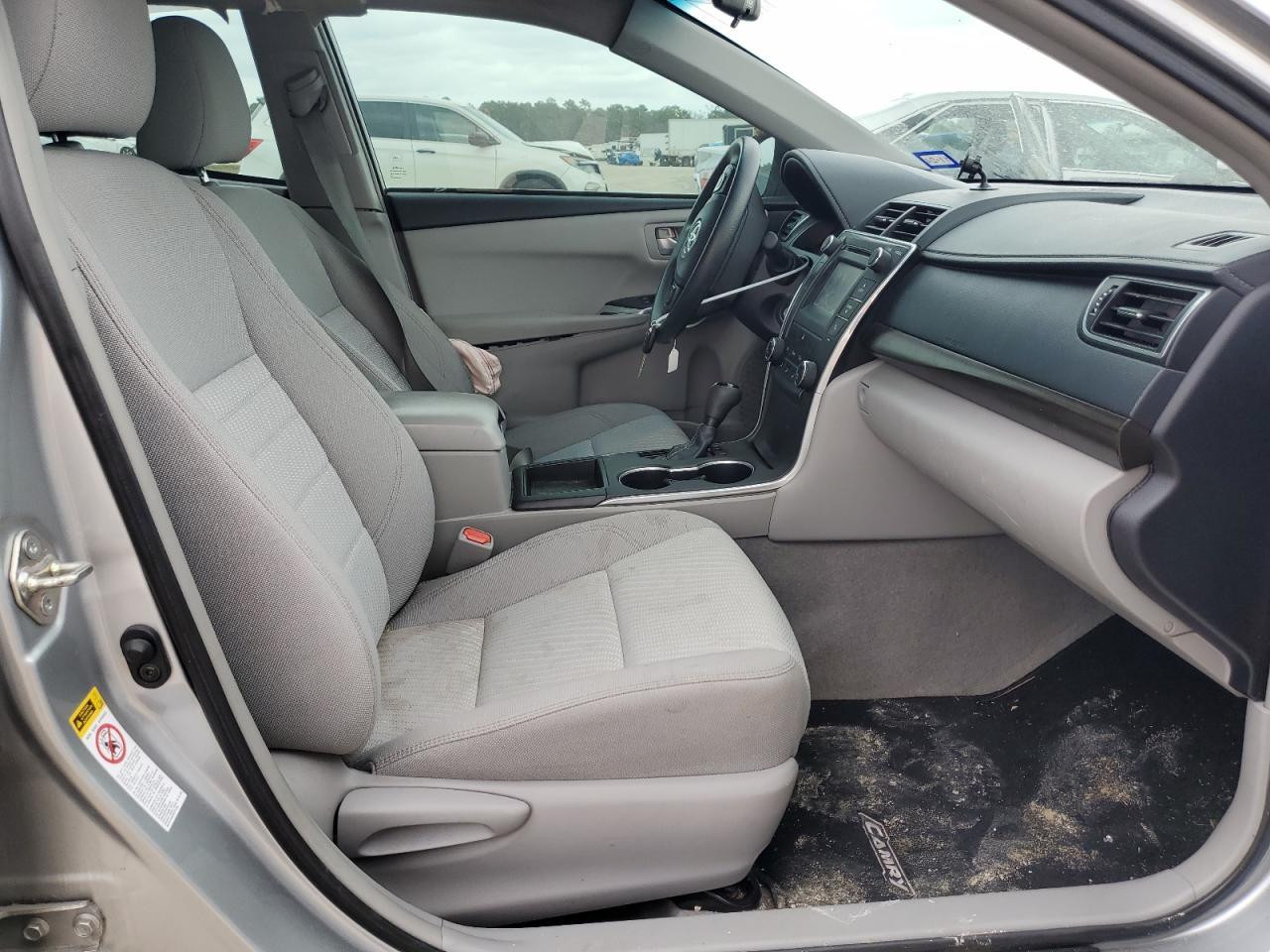 2015 TOYOTA CAMRY LE - Фото 7