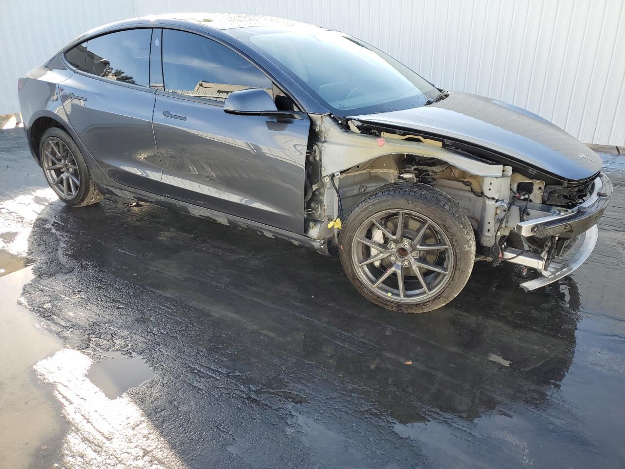 2023 TESLA MODEL 3 - Image 4