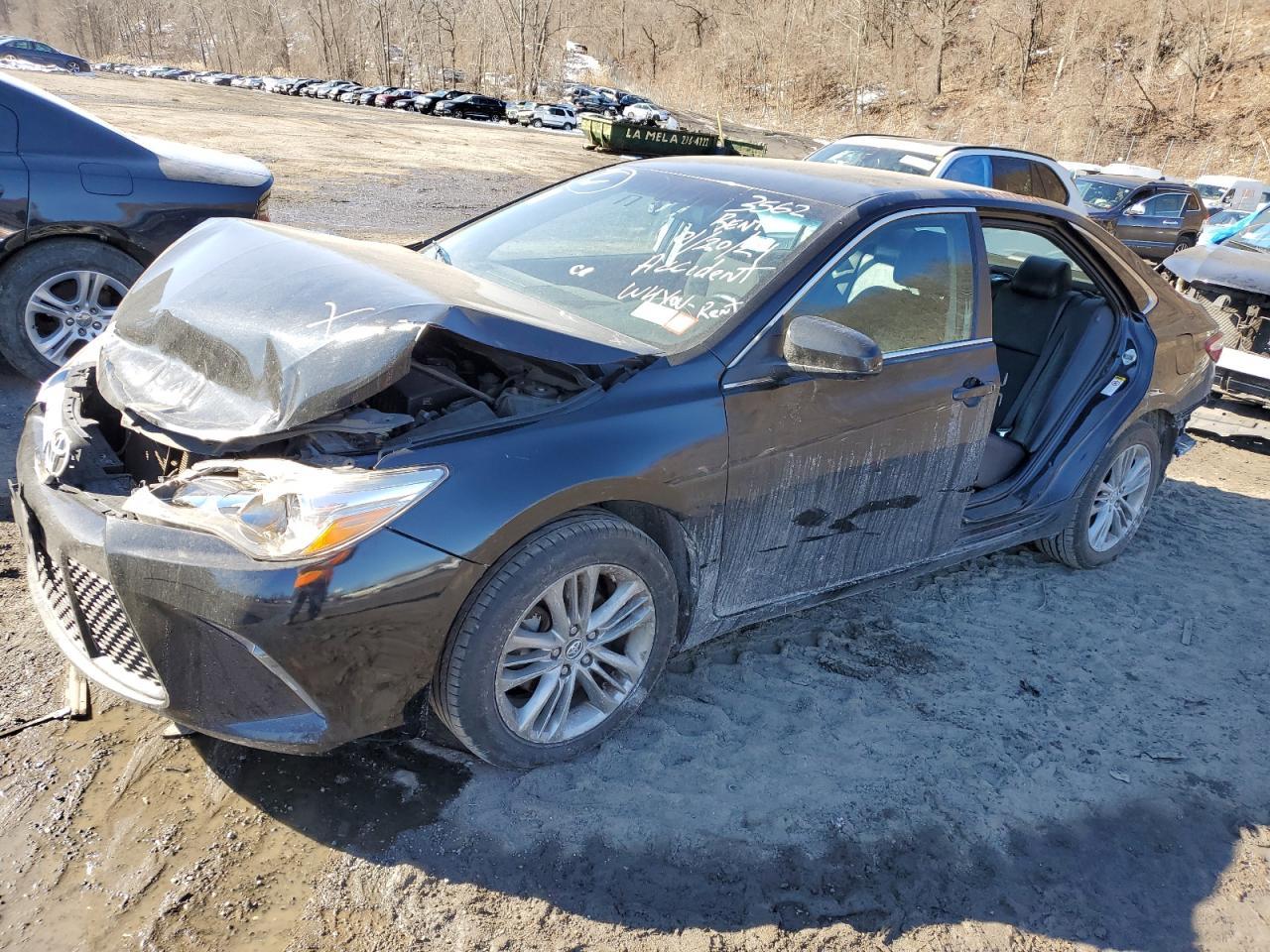 2016 TOYOTA CAMRY LE