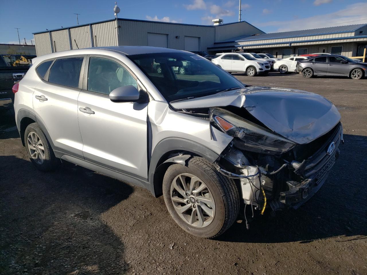 2016 HYUNDAI TUCSON SE - Фото 4
