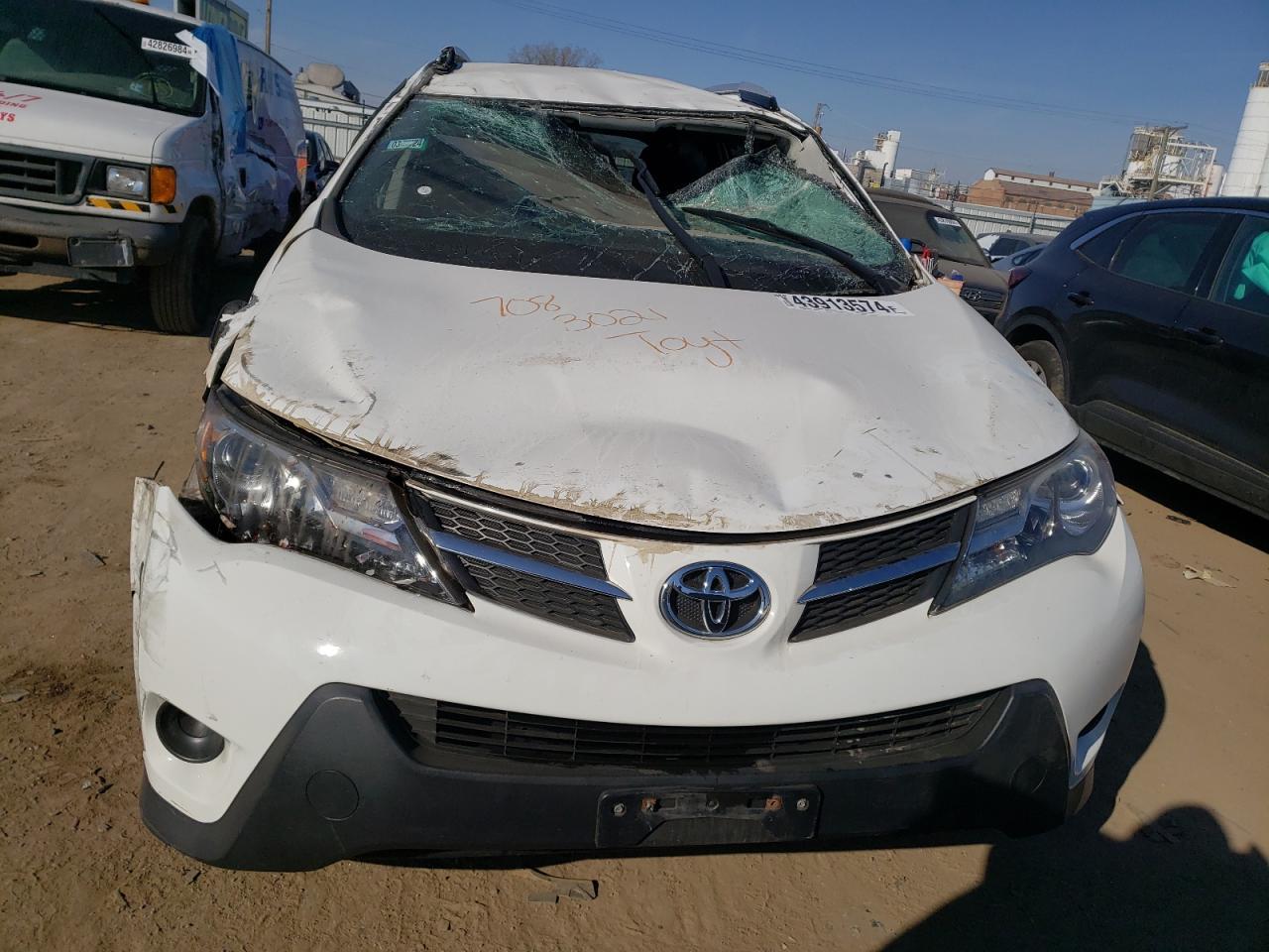 2014 TOYOTA RAV4 LE - Фото 5