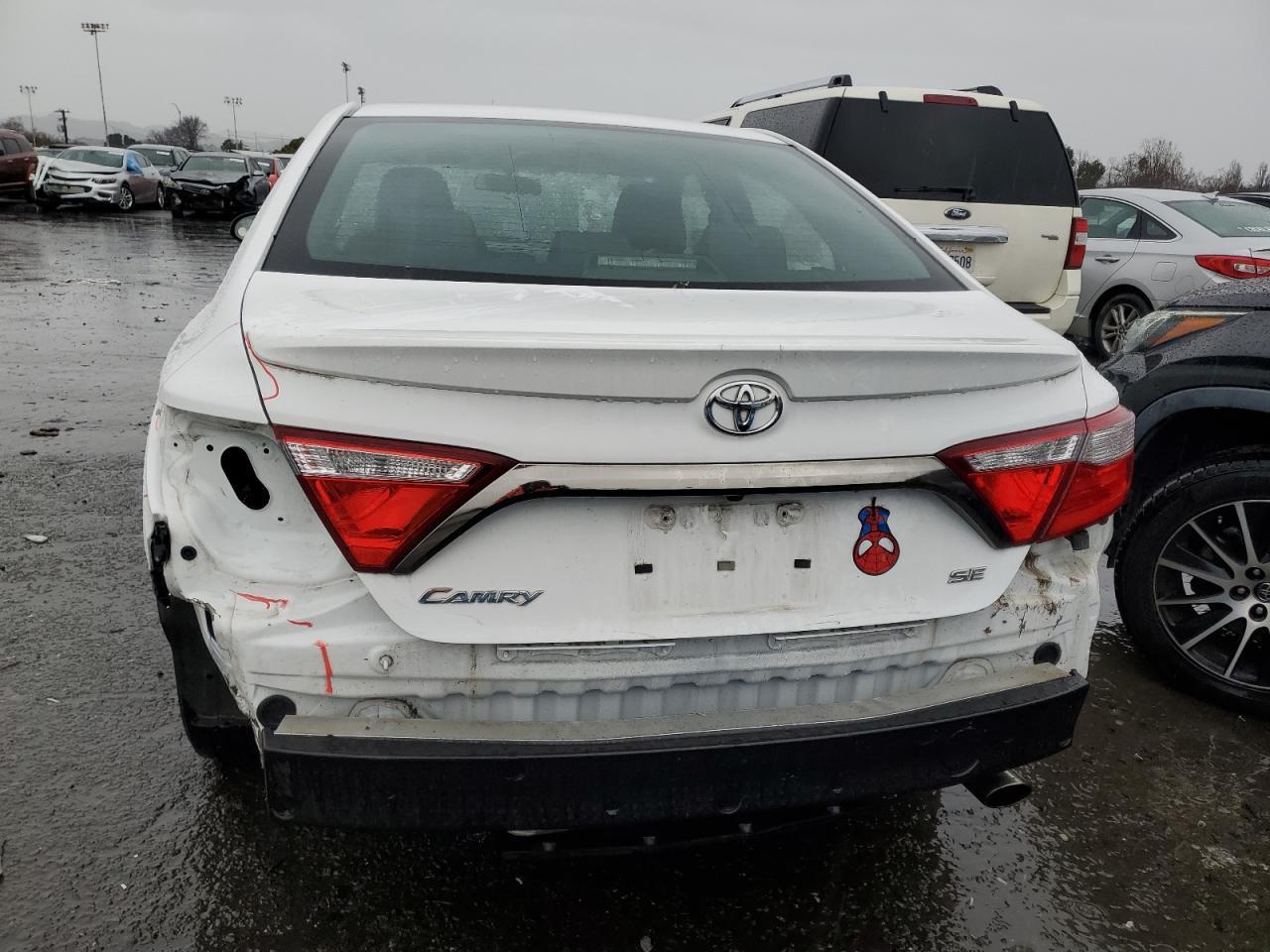 2016 TOYOTA CAMRY LE - Фото 6
