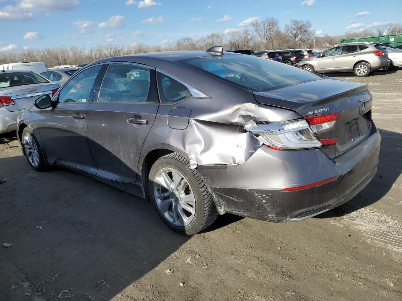 2018 HONDA ACCORD LX - Image 2