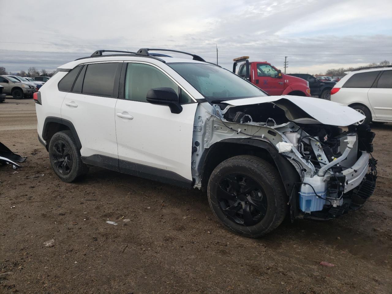 2021 TOYOTA RAV4 LE - Фото 4