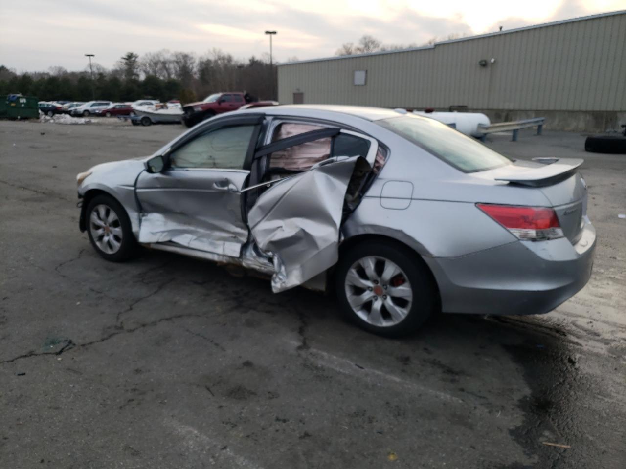 2010 HONDA ACCORD EXL - Image 2