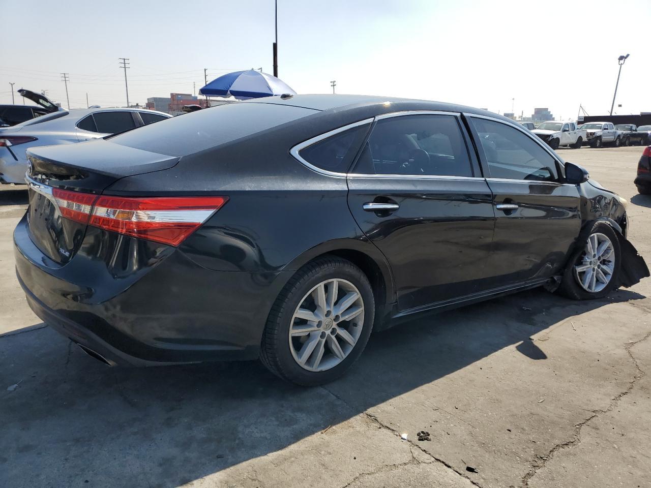 2015 TOYOTA AVALON XLE - Image 3