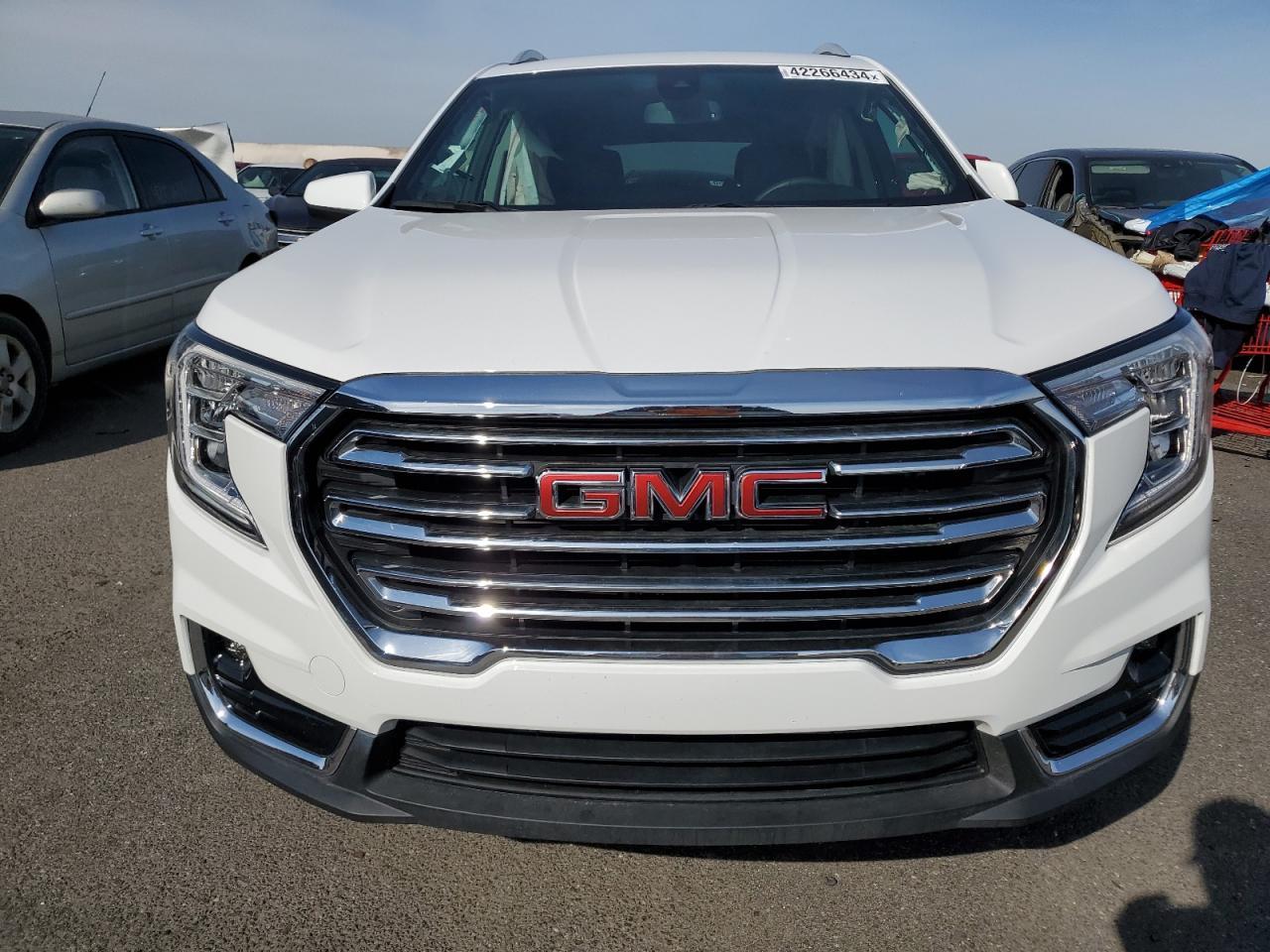 2023 GMC TERRAIN SL - Image 5