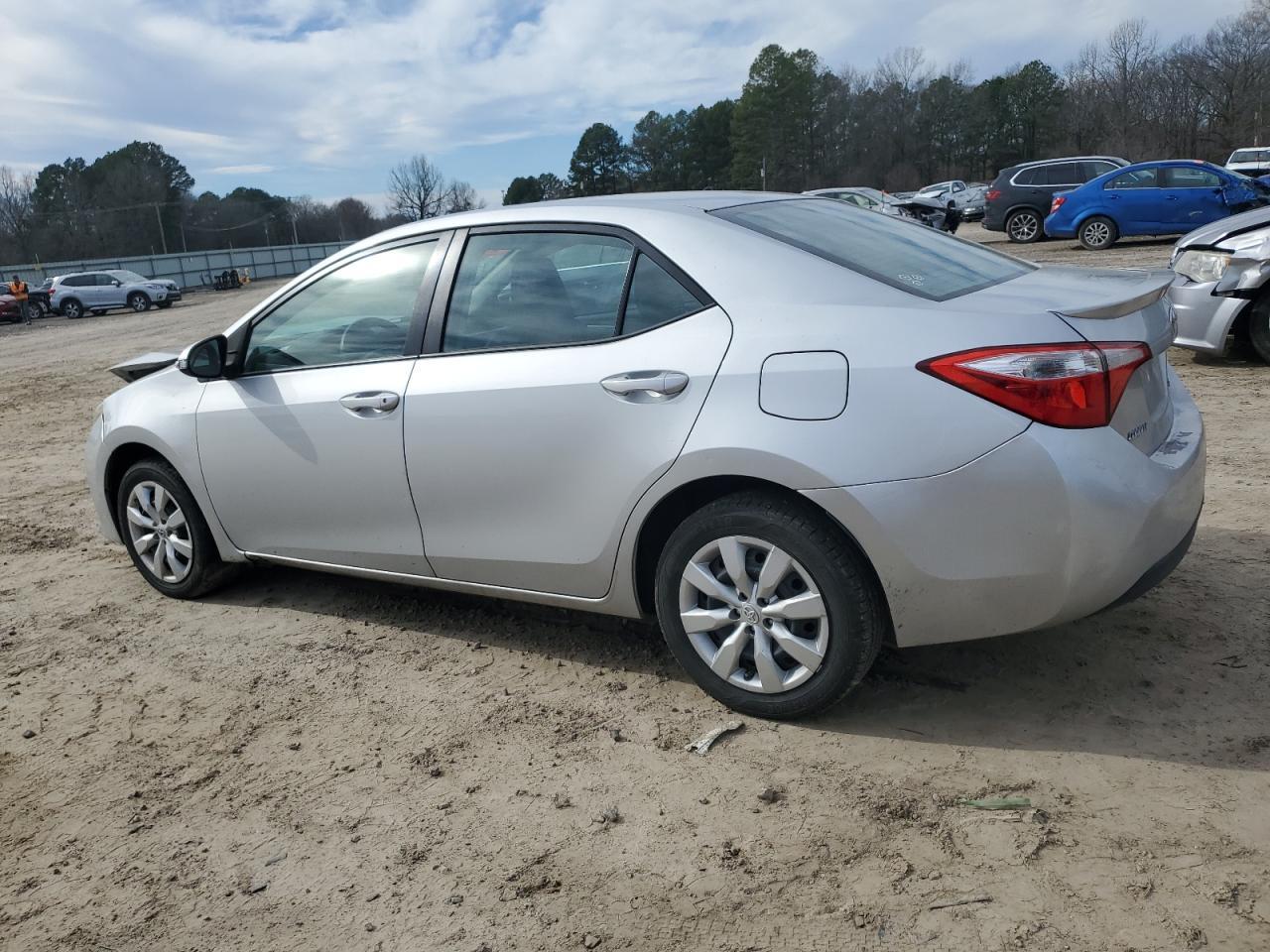 2015 TOYOTA COROLLA L - Image 2