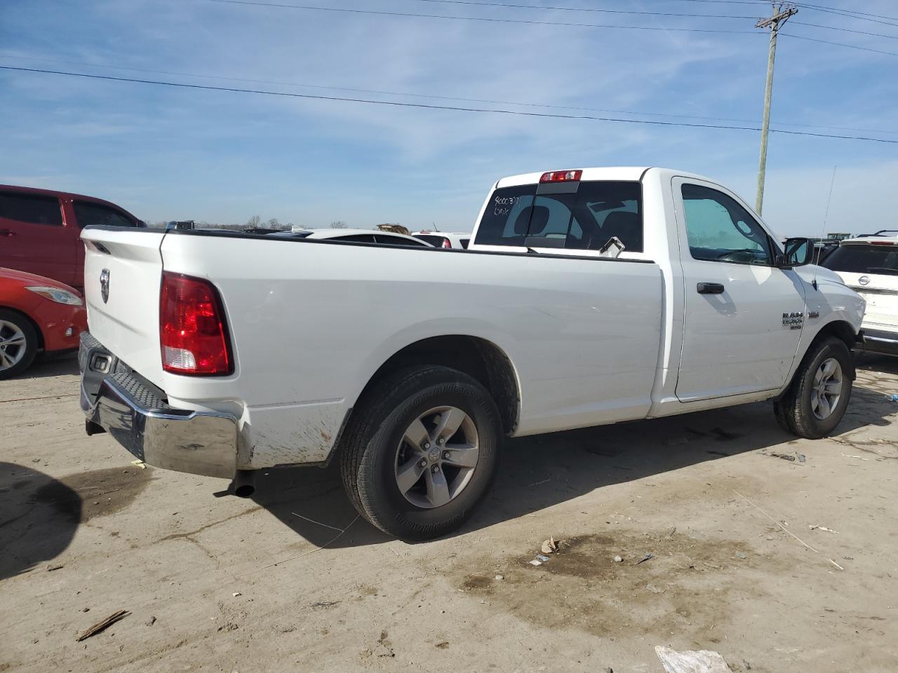 2019 RAM 1500 CLASS - Image 3