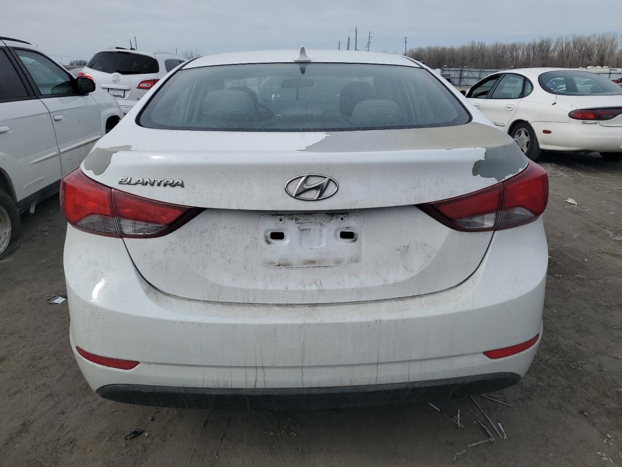 2015 HYUNDAI ELANTRA SE - Image 6