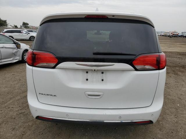 2017 Chrysler Pacifica Touring L - Image 6