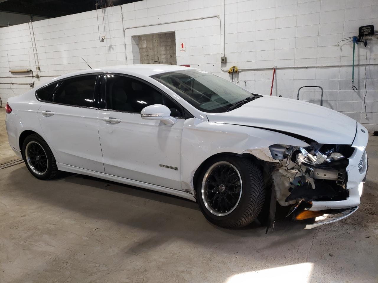 2014 FORD FUSION SE - Image 4