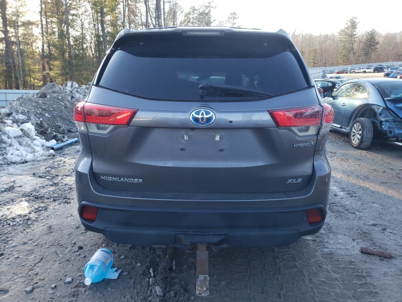 2019 TOYOTA HIGHLANDER - Image 6