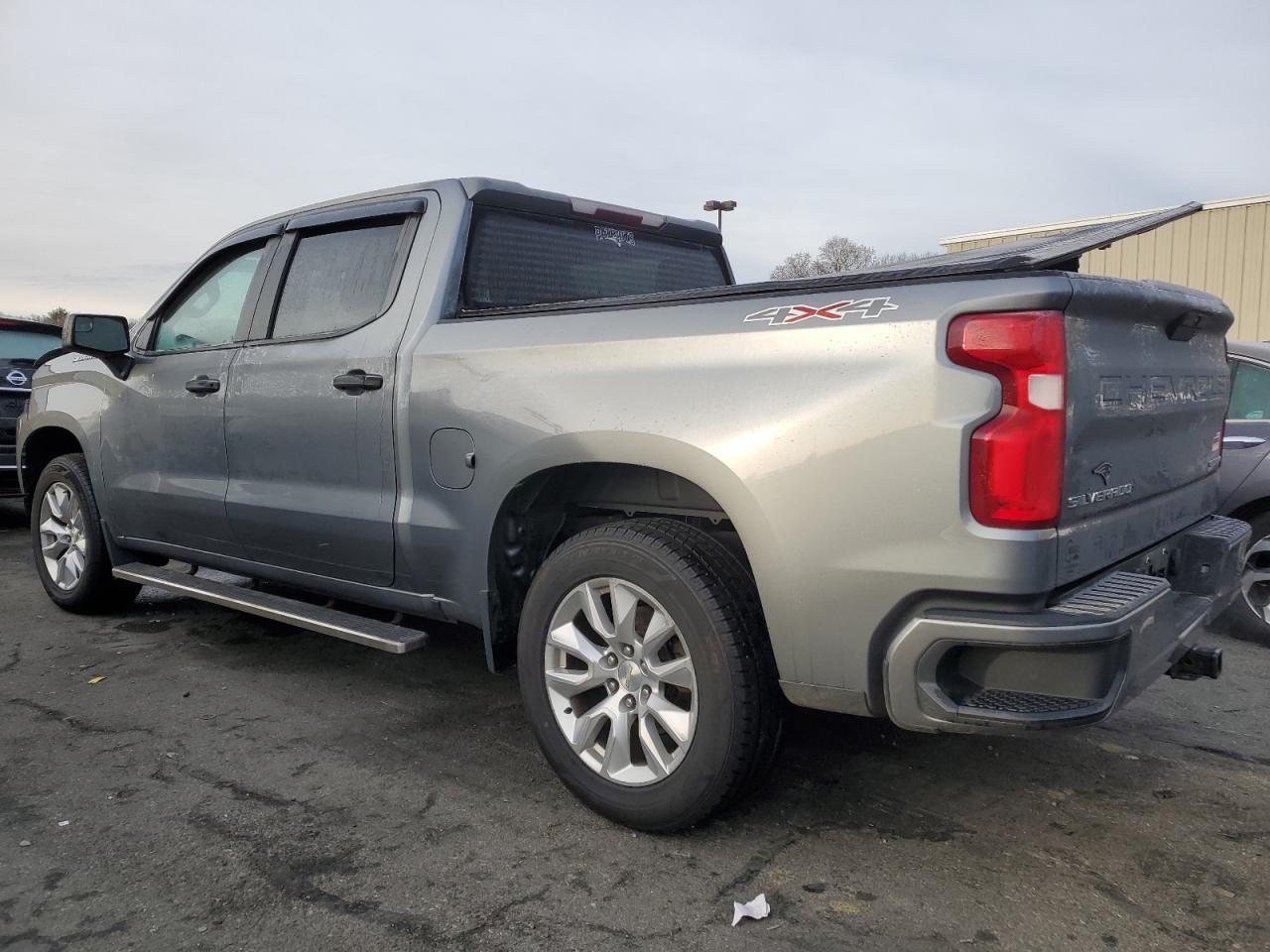 2019 CHEVROLET SILVERADO - Фото 2