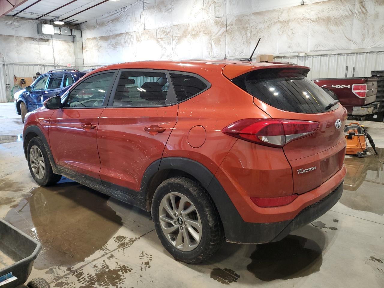 2016 HYUNDAI TUCSON SE - Фото 2