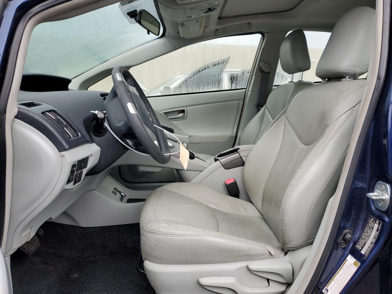 2013 TOYOTA PRIUS - Image 7