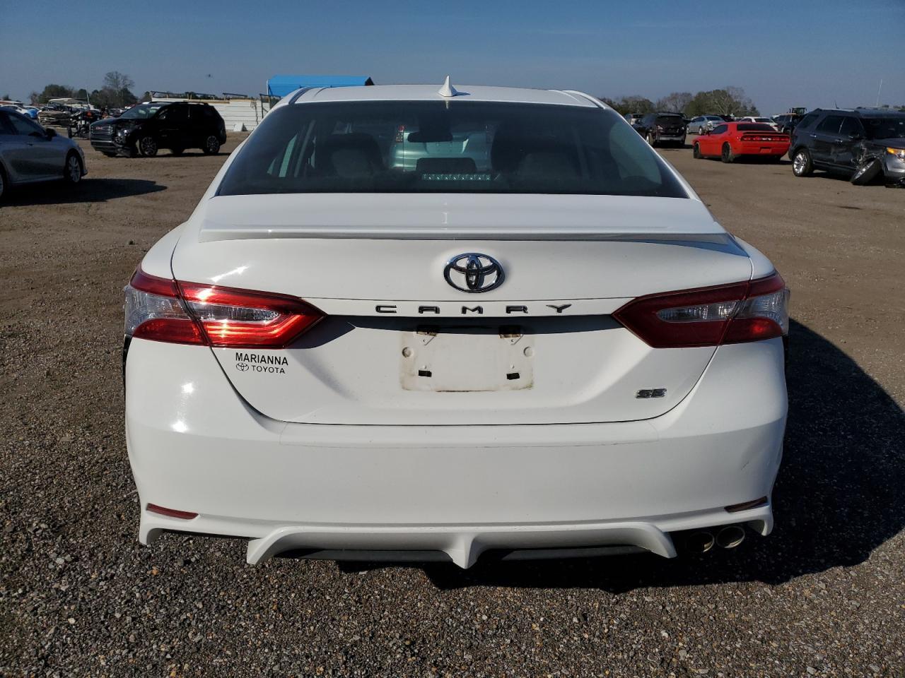 2020 TOYOTA CAMRY SE - Image 6