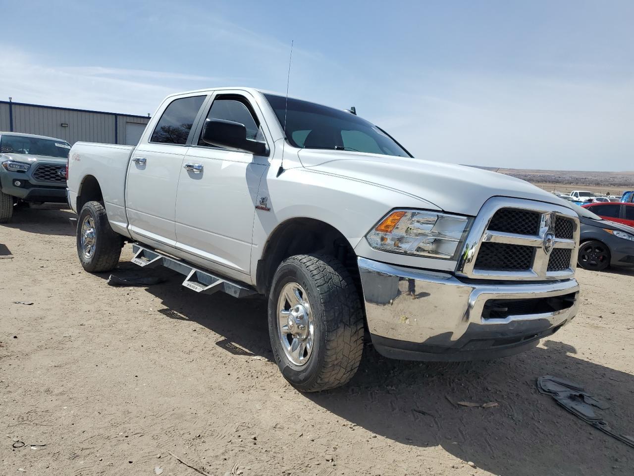 2017 RAM 2500 SLT - Image 4
