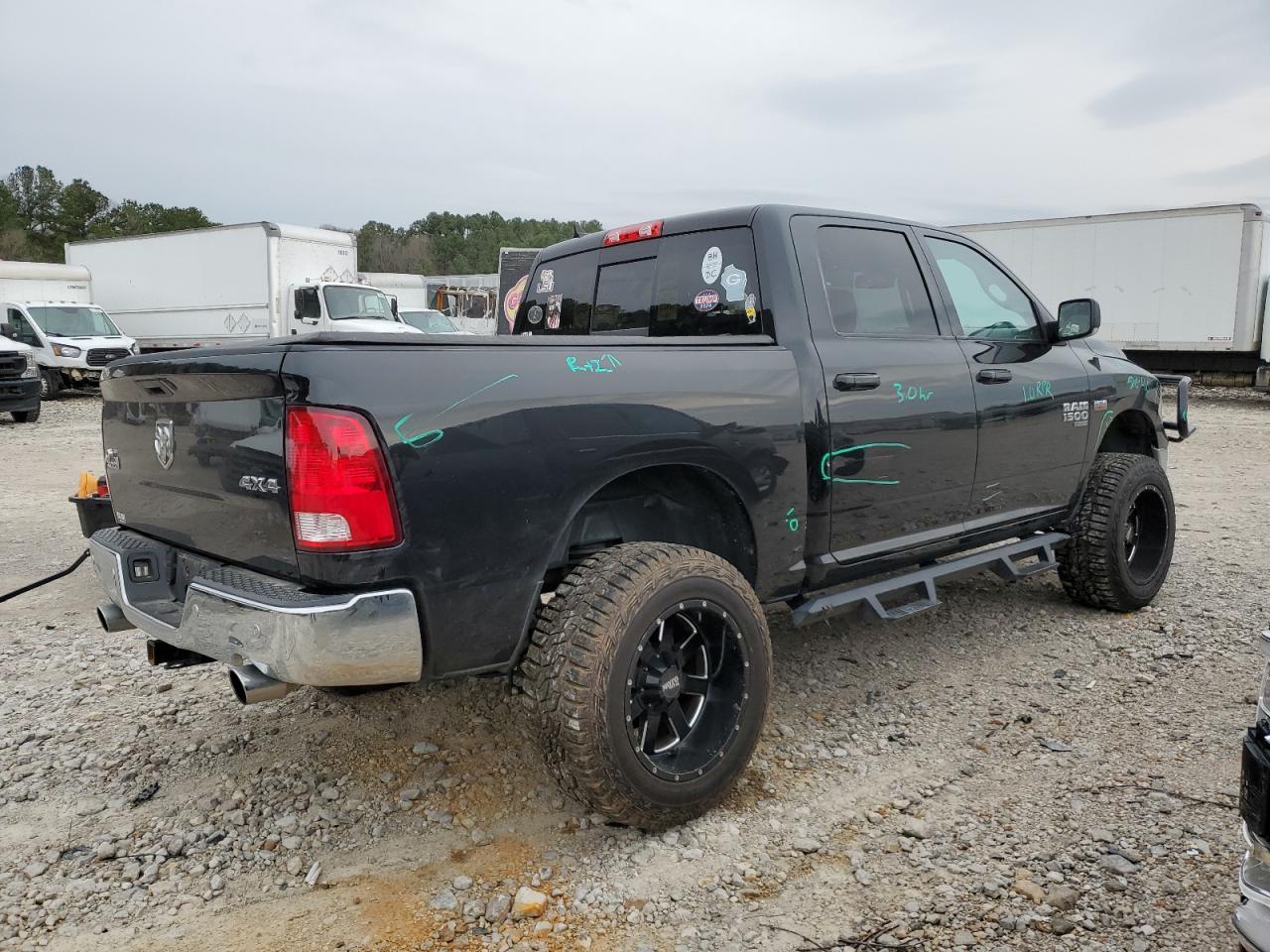 2019 RAM 1500 CLASS - Image 3