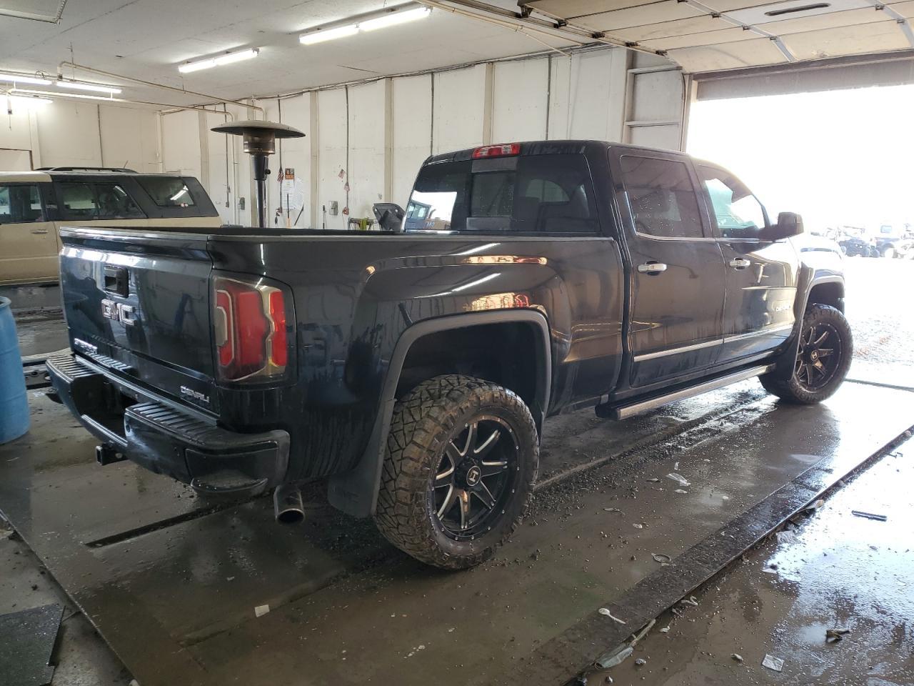 2018 GMC SIERRA K15 - Фото 3