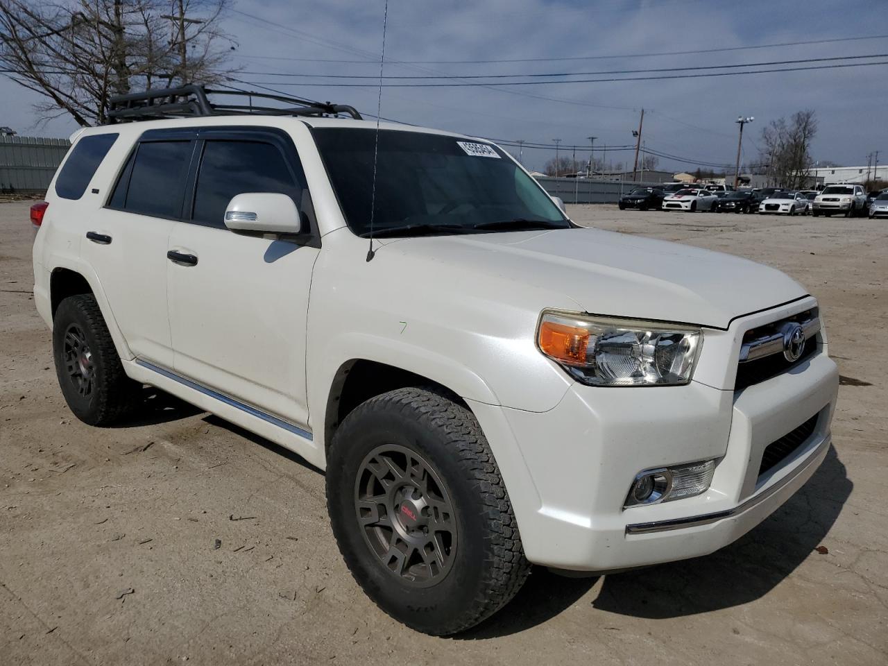 2011 TOYOTA 4RUNNER SR - Image 4