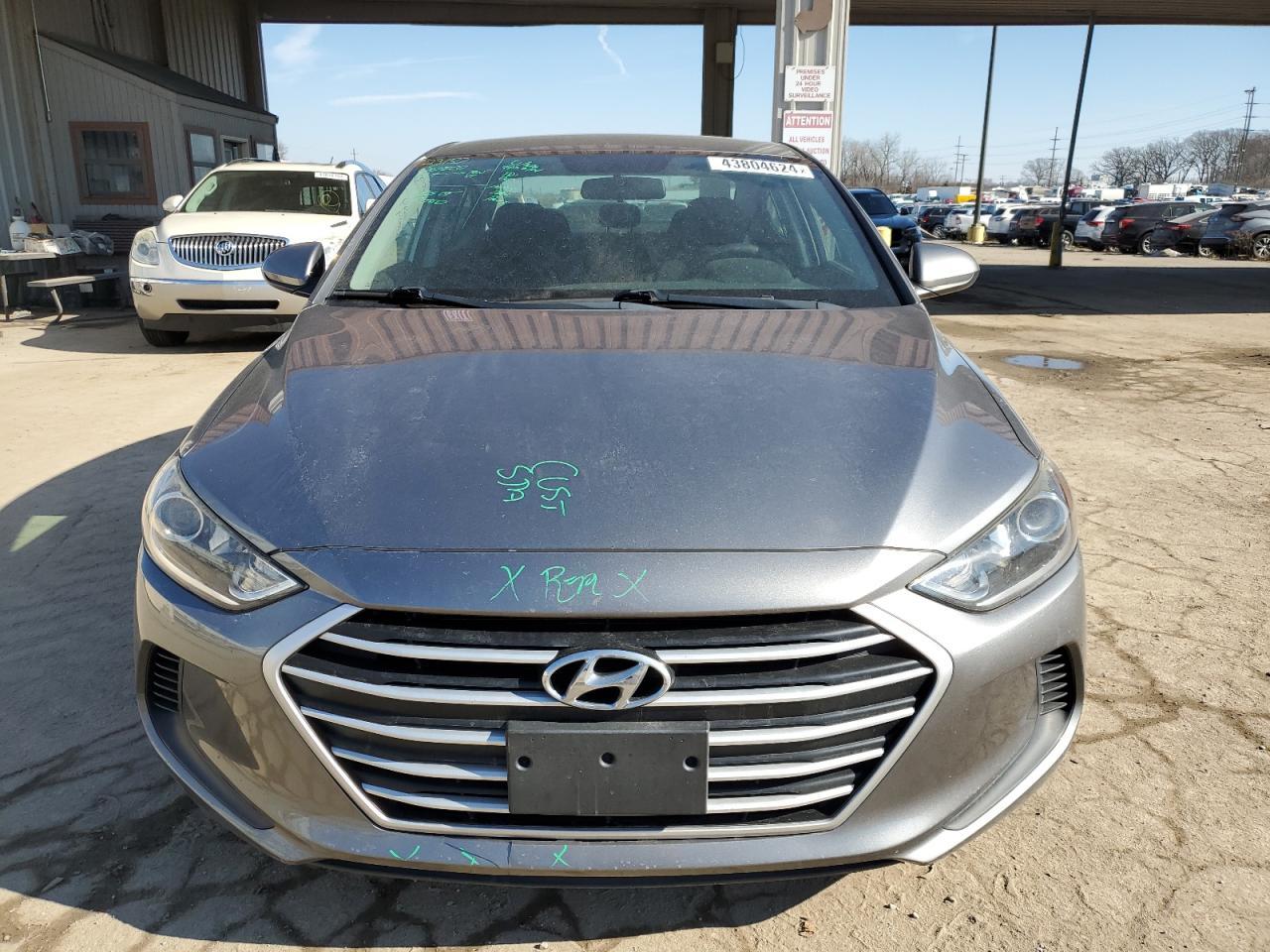2018 HYUNDAI ELANTRA SE - Image 5