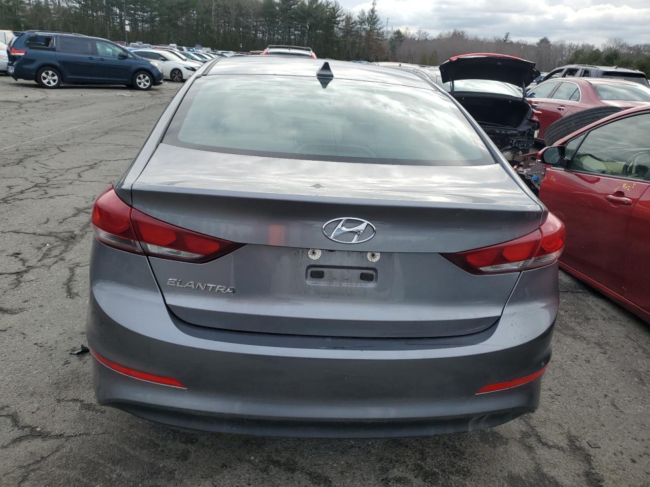 2018 HYUNDAI ELANTRA SE - Фото 6