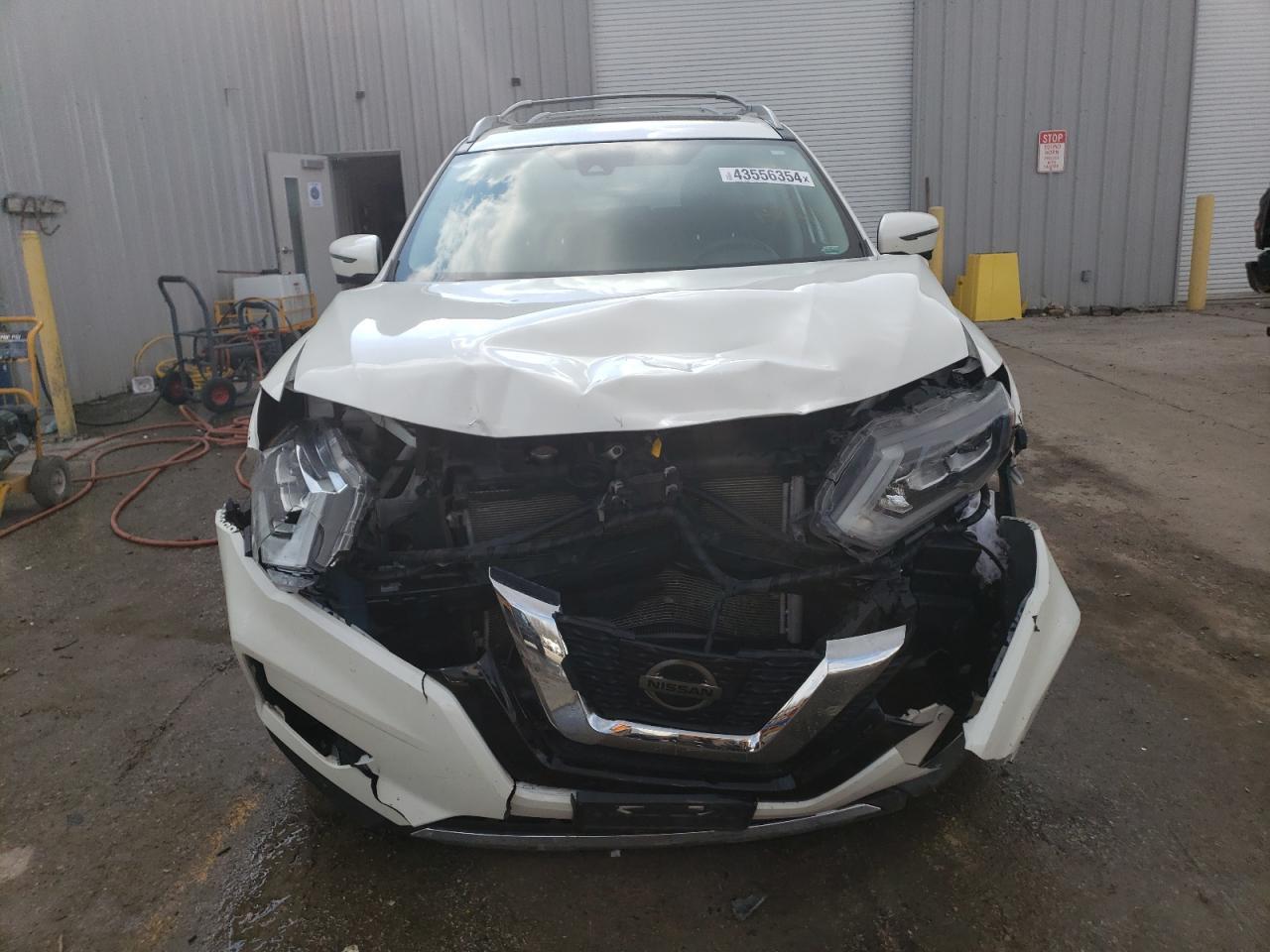 2017 NISSAN ROGUE S - Фото 5