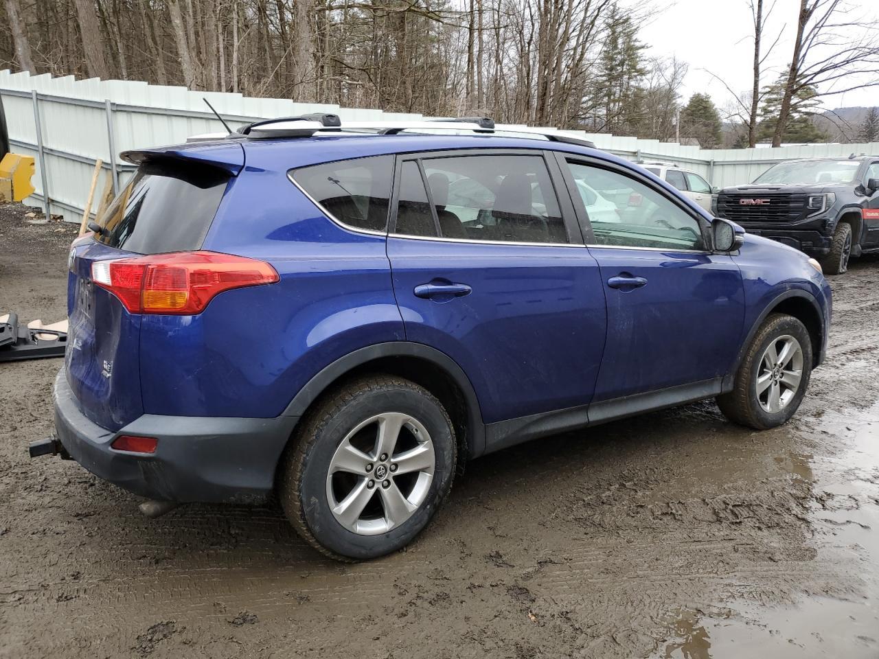 2015 TOYOTA RAV4 XLE - Фото 3