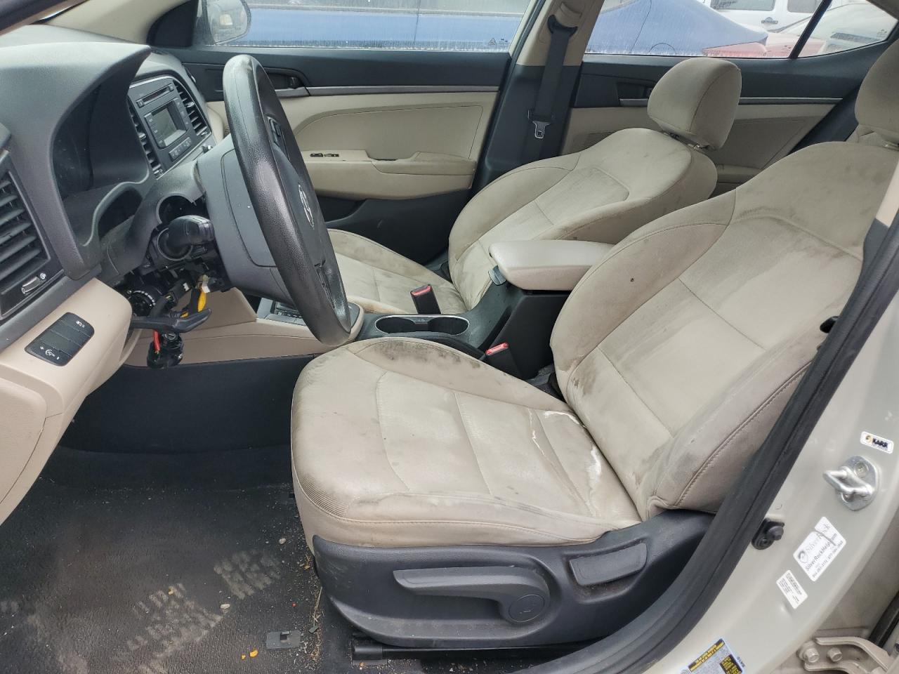 2017 HYUNDAI ELANTRA SE - Фото 7