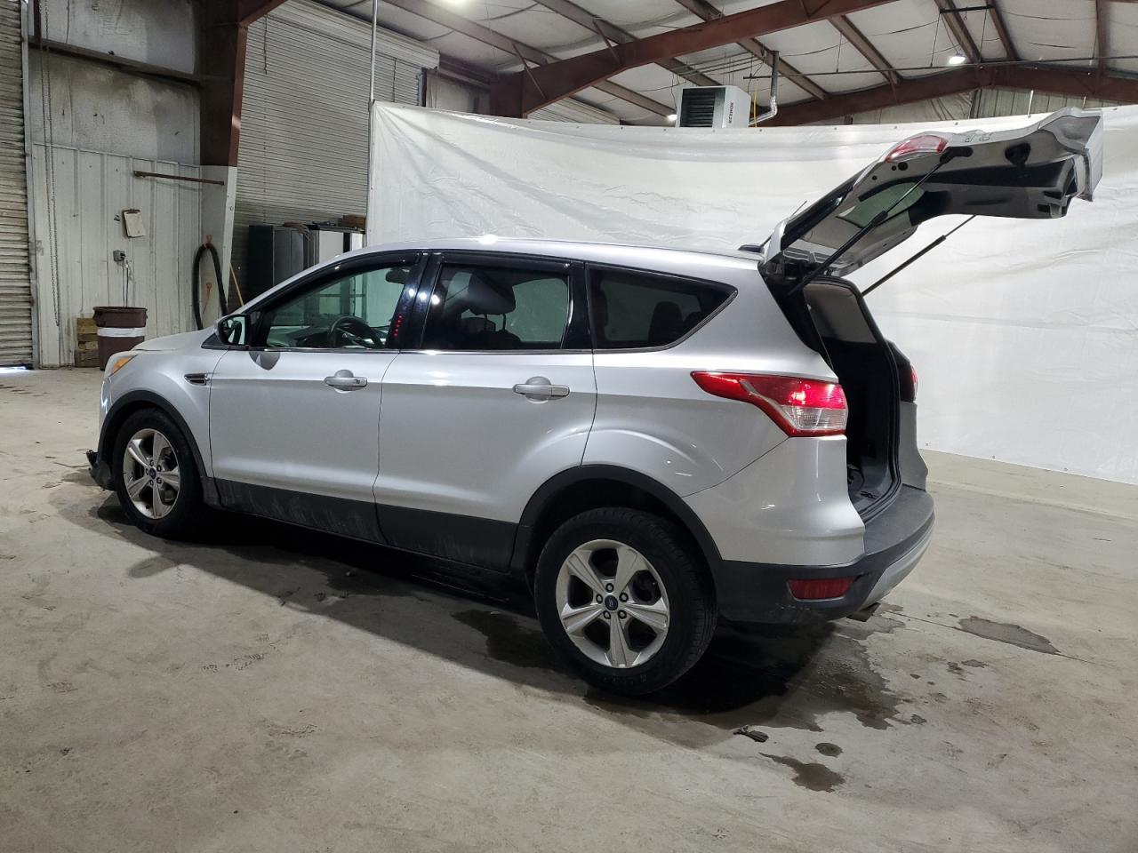 2015 FORD ESCAPE SE - Image 2