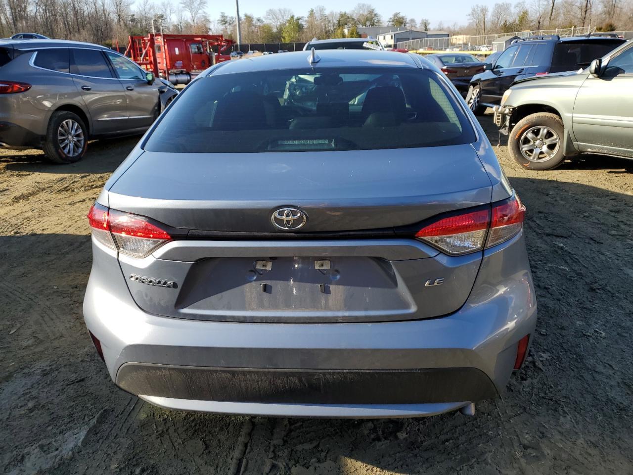 2020 TOYOTA COROLLA LE - Фото 6
